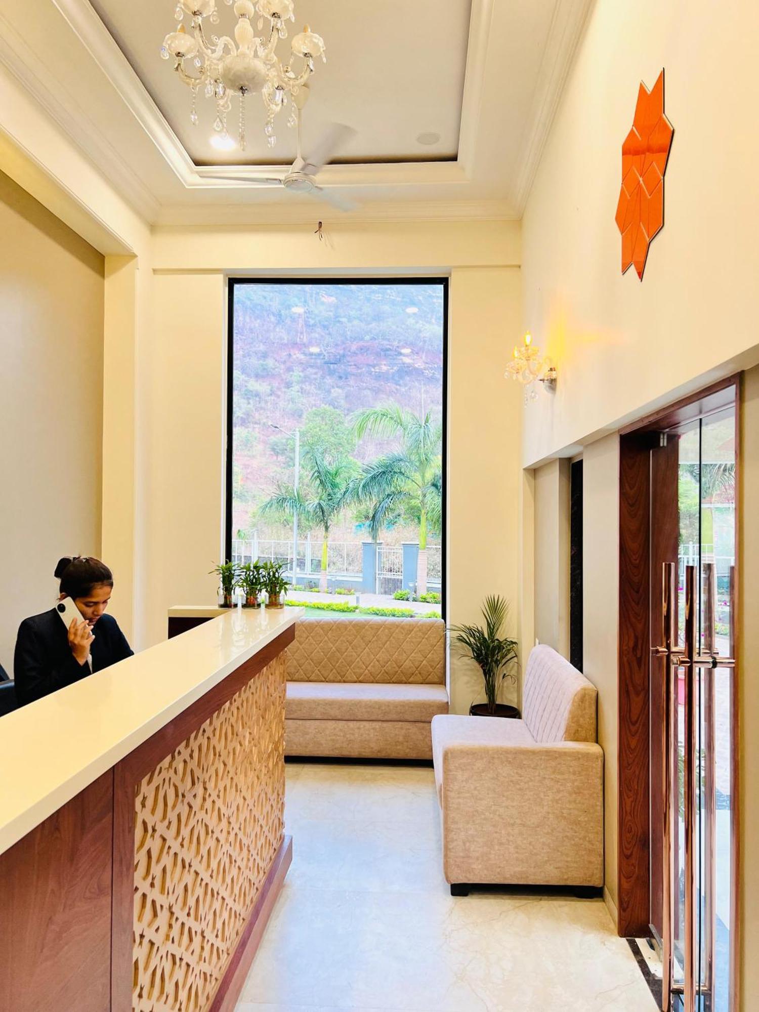 The Grand Leela Resort خوبولي المظهر الخارجي الصورة