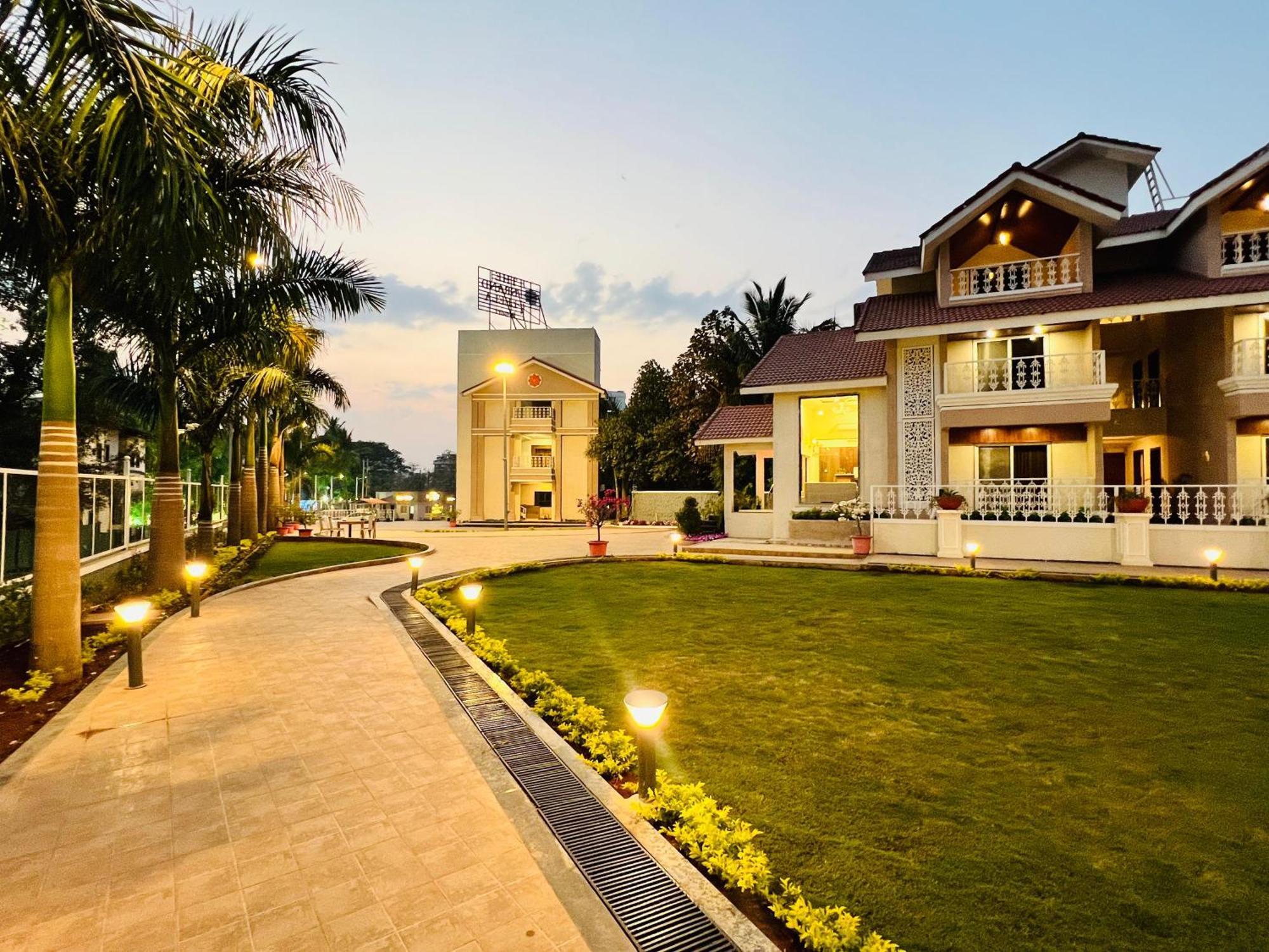 The Grand Leela Resort خوبولي المظهر الخارجي الصورة