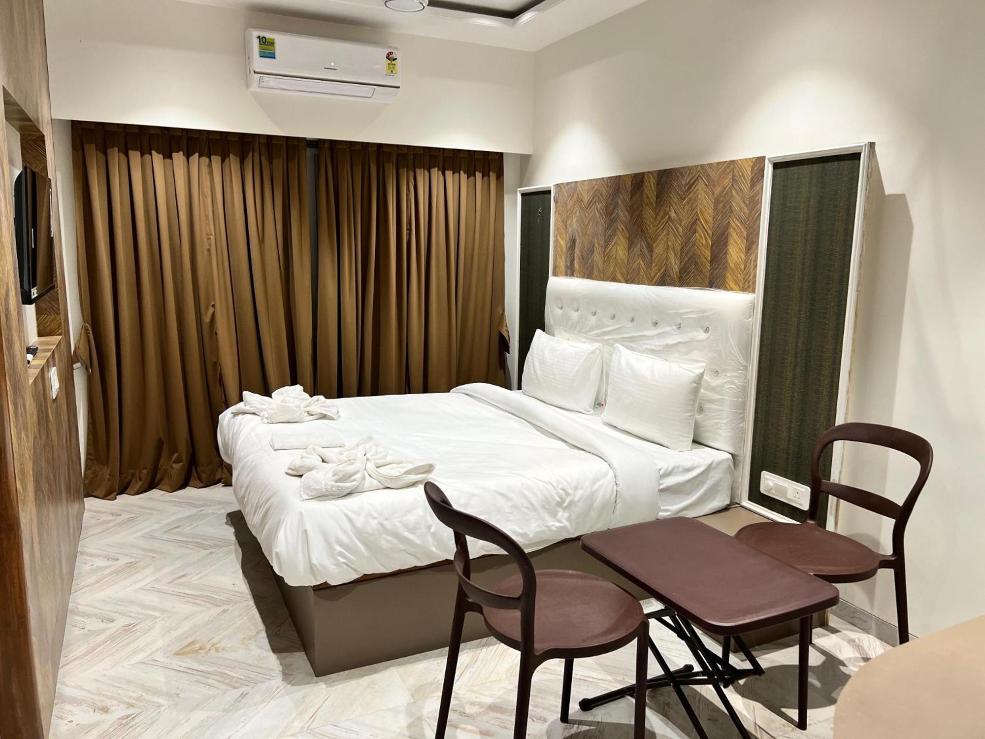 The Grand Leela Resort خوبولي المظهر الخارجي الصورة